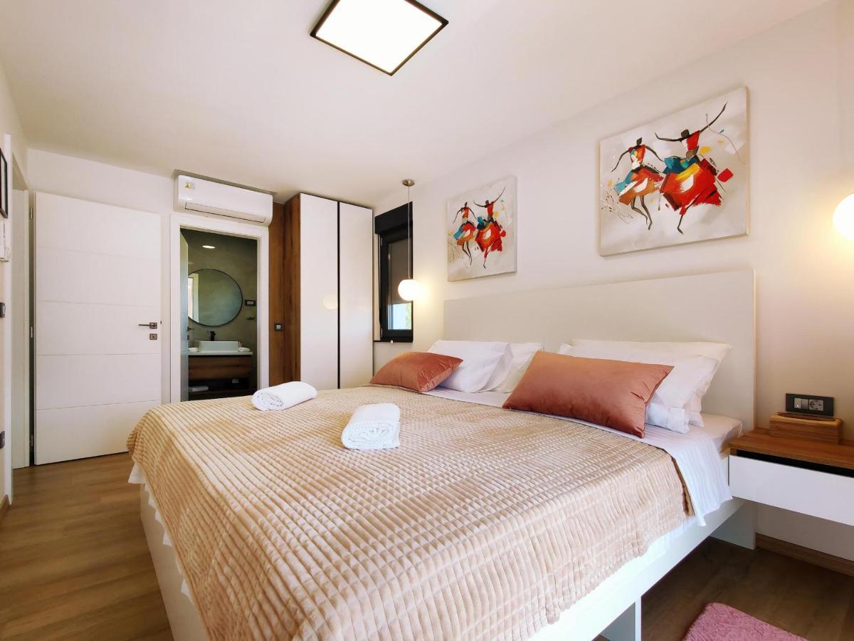Villa Biser Gacke Sinac 外观 照片