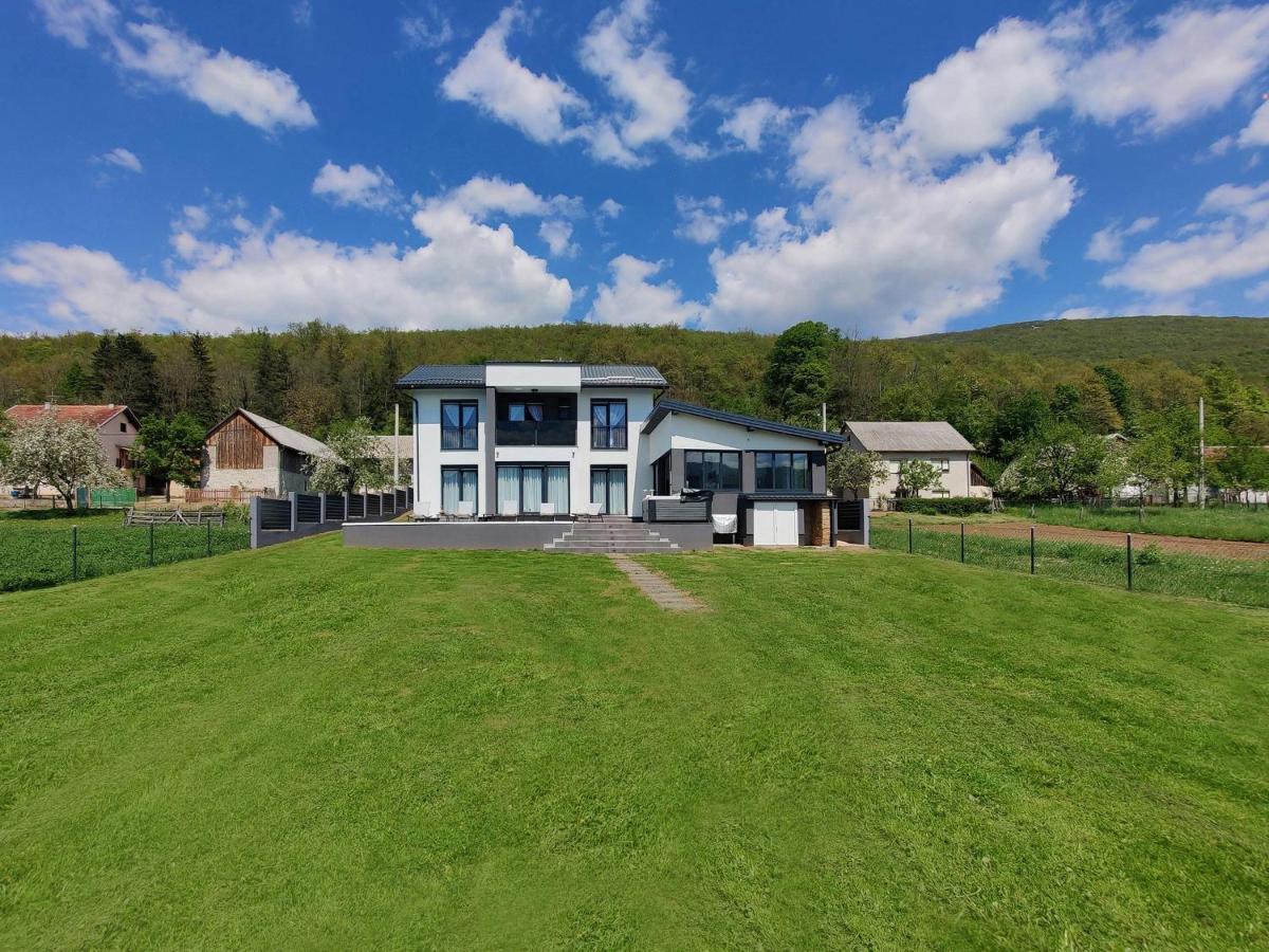 Villa Biser Gacke Sinac 外观 照片
