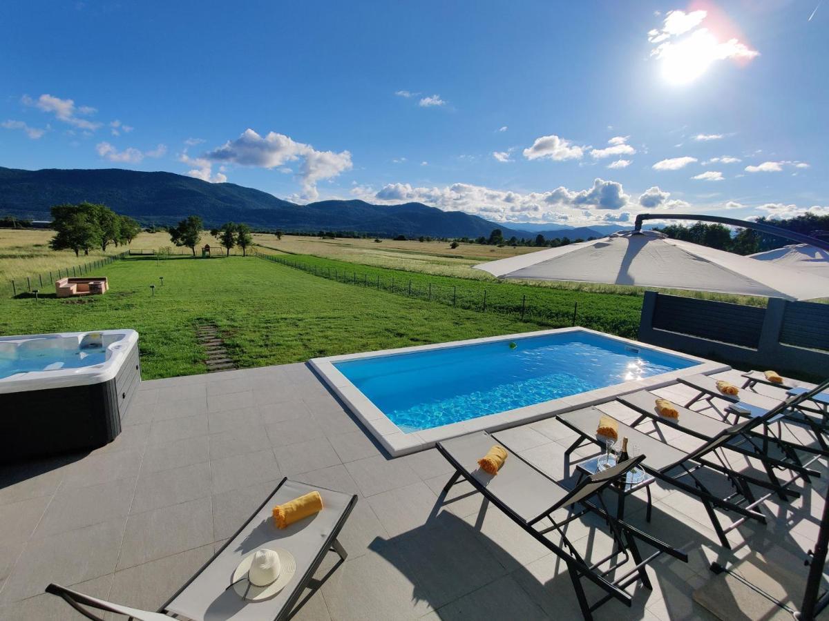 Villa Biser Gacke Sinac 外观 照片