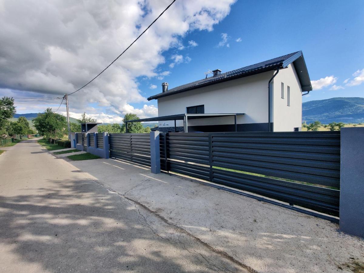 Villa Biser Gacke Sinac 外观 照片